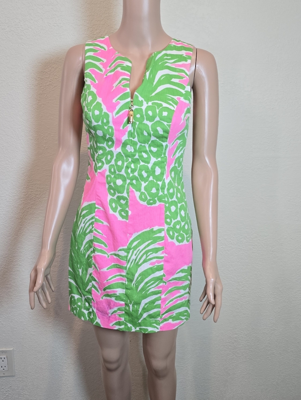 LILLY PULITZER Mila Lined Pineapple Print Shift Dress in Flamenco Size 0. - Picture 6 of 16